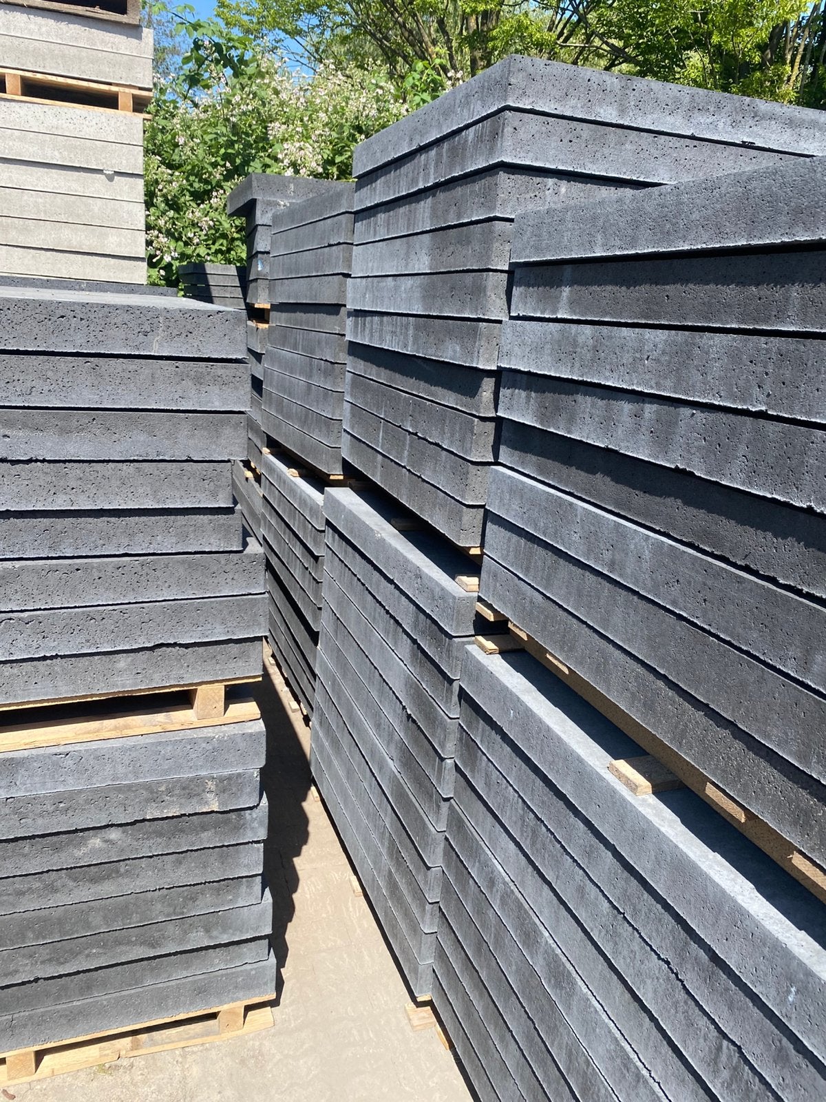 Betontegels oudhollandse 100x100x6 antraciet met bewapening, Ophalen, Zo goed als nieuw, Beton, Terrastegels