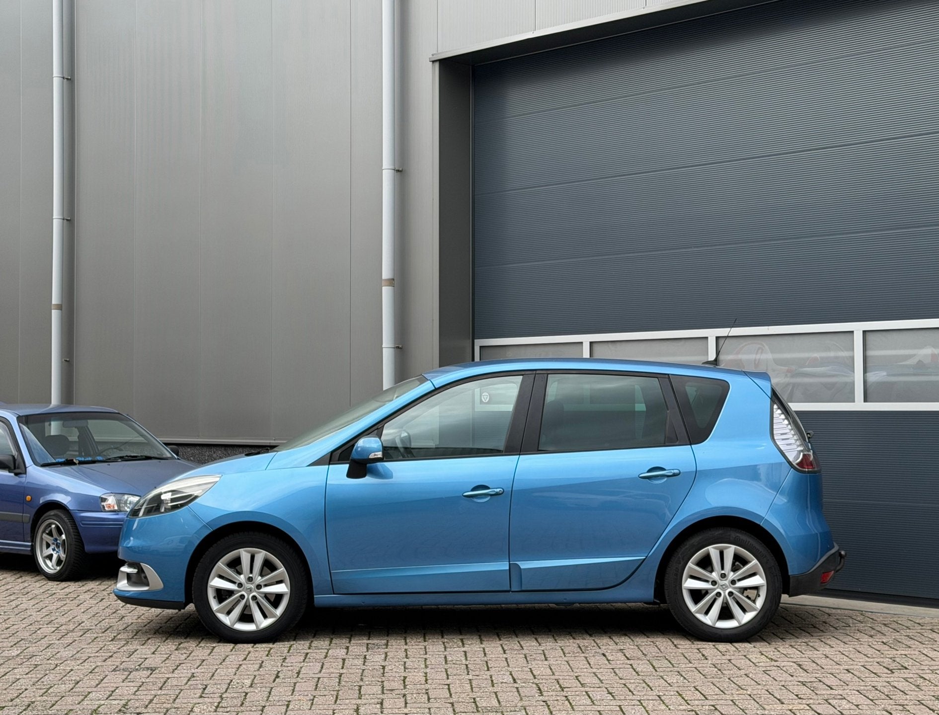 Renault Scénic 1.4 TCe Expression bj.2012 Navi|Trekh|Airco|, Voorwielaandrijving, Stof, Gebruikt, 1295 kg