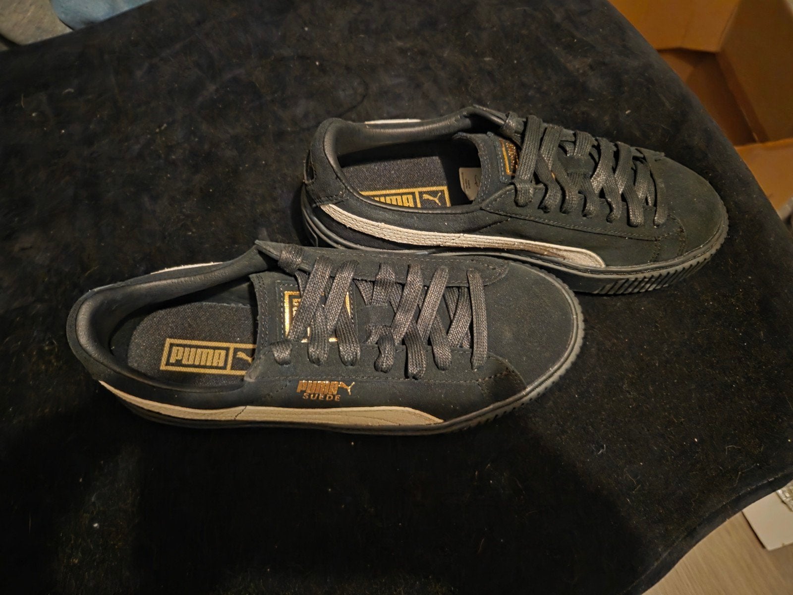 puma gympen zwart/wit suede, Overige kleuren, Puma, Nieuw, Ophalen of Verzenden