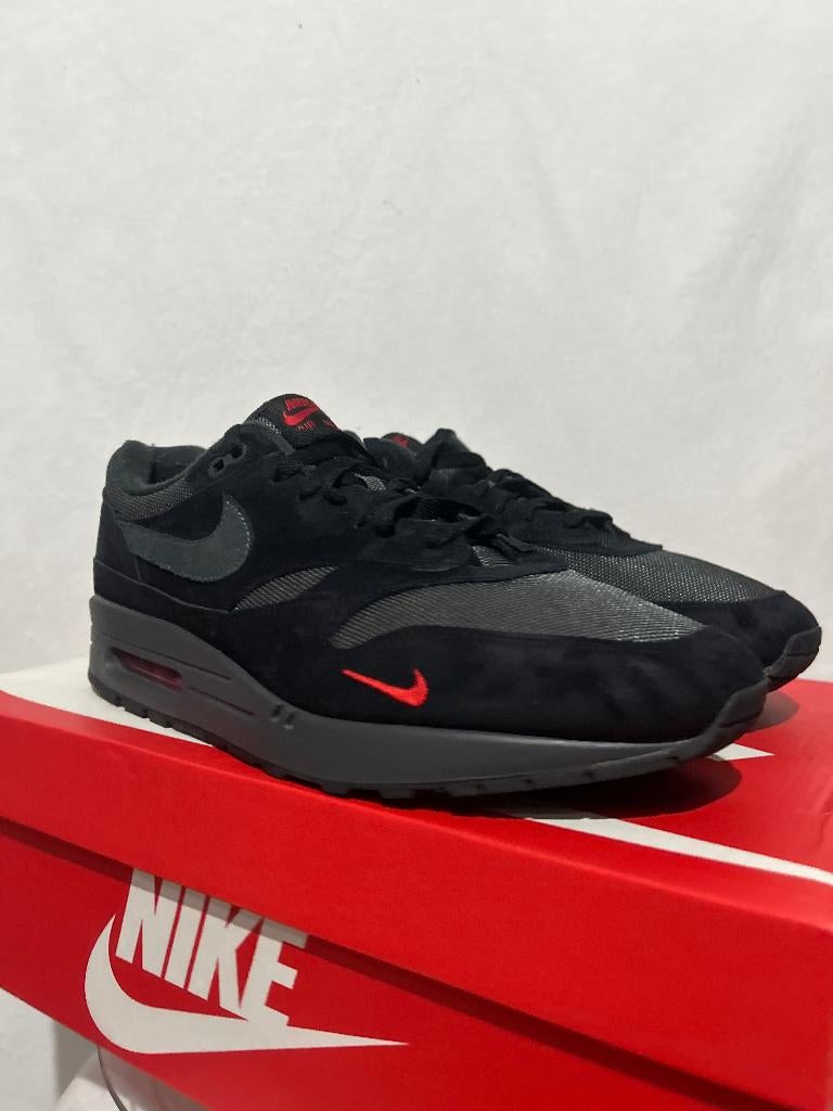 BIJNA NIEUW! Maat 47,5 - Nike Air Max 1 Anthracite Bred, Kleding | Heren, Verzenden, Zwart, Nike, Nike
