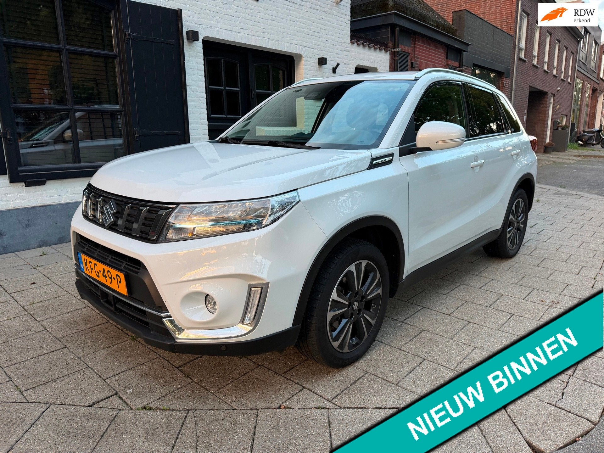 Suzuki VITARA 1.5 Hybrid Select AllGrip AUTOMAAT, GARANTIE,, Auto's, Automaat, Dealer onderhouden, Euro 6, 4 cilinders