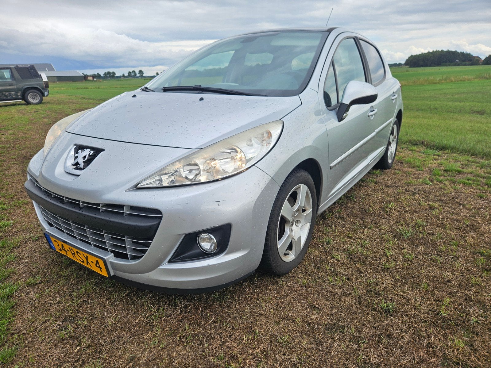 Peugeot 207 1.6 VTI 16V 5DRS 2011 Grijs, Voorwielaandrijving, Leder en Stof, Origineel Nederlands, Handgeschakeld