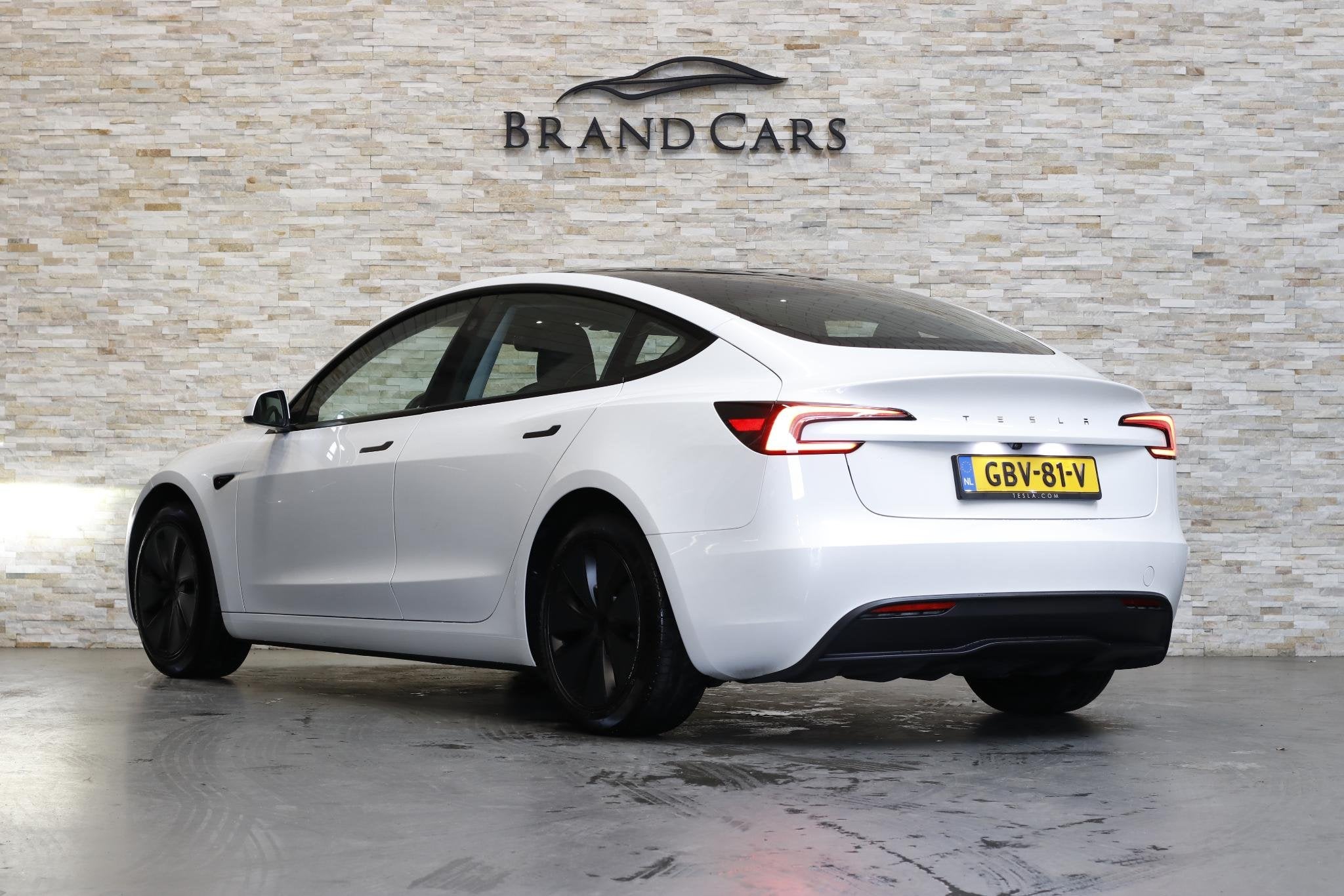 Tesla Model 3 Highland PREMIUM RWD 60 kWh, Auto's, Tesla, Automaat, Gebruikt, 1736 kg, Wit