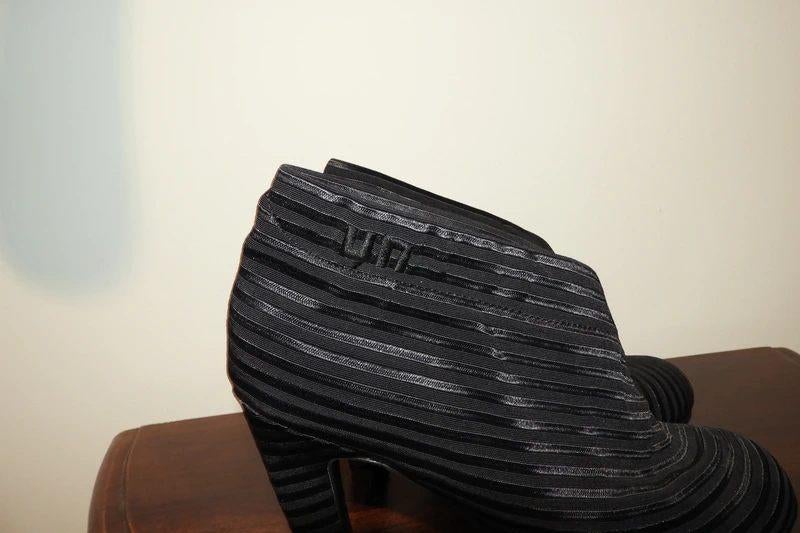 United Nude pumps stof bekleding overslag met hak 37, United Nude, Verzenden, Zwart, Lage of Enkellaarzen