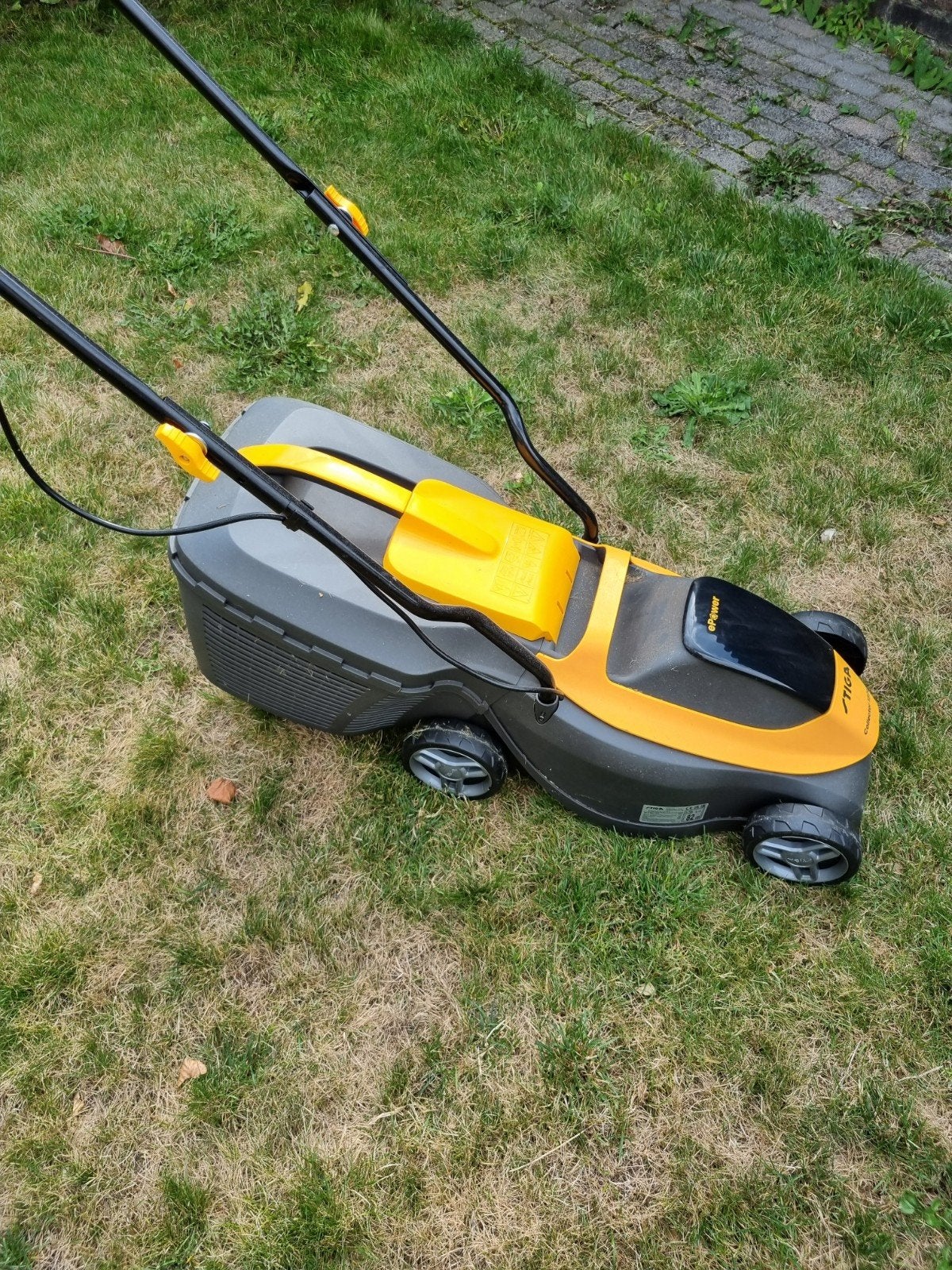 Zo goed als nieuwe Stiga accu grasmaaier, Ophalen, Stiga, Accu-grasmaaier, 30 t/m 39 cm