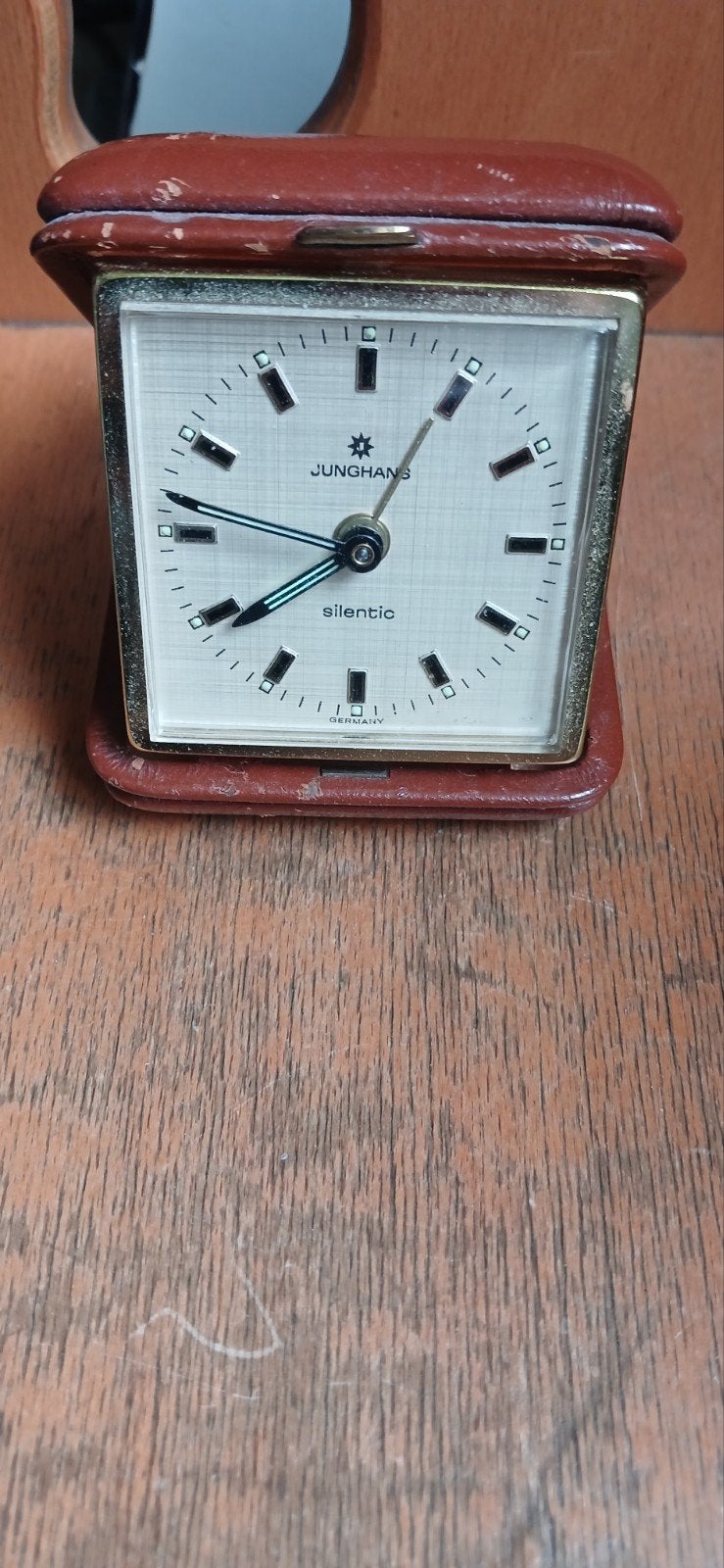 Vintage Junghans Silentic Reiswekker € 50,00, Ophalen of Verzenden