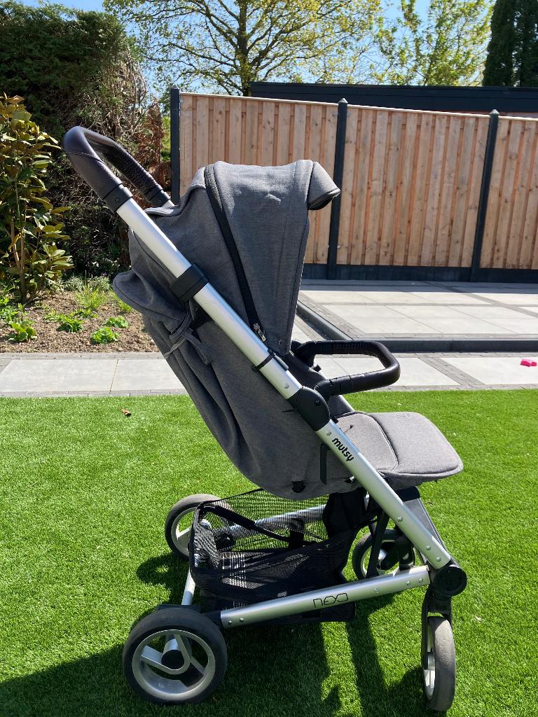 Mutsy nexo buggy, Ophalen, Zo goed als nieuw, Verstelbare rugleuning