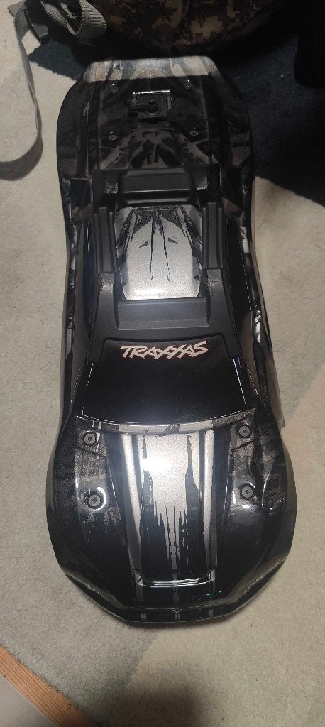 Traxxas E-Revo 2.0 - Zwart/Grijs, Hobby en Vrije tijd, Ophalen, Gebruikt, Overige typen, Schaal 1:10