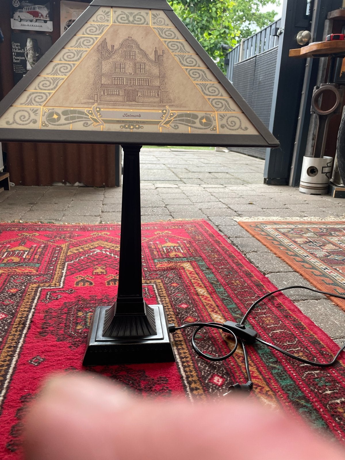 Unieke Helmond lamp met historische afbeeldingen, Ophalen, Gebruikt