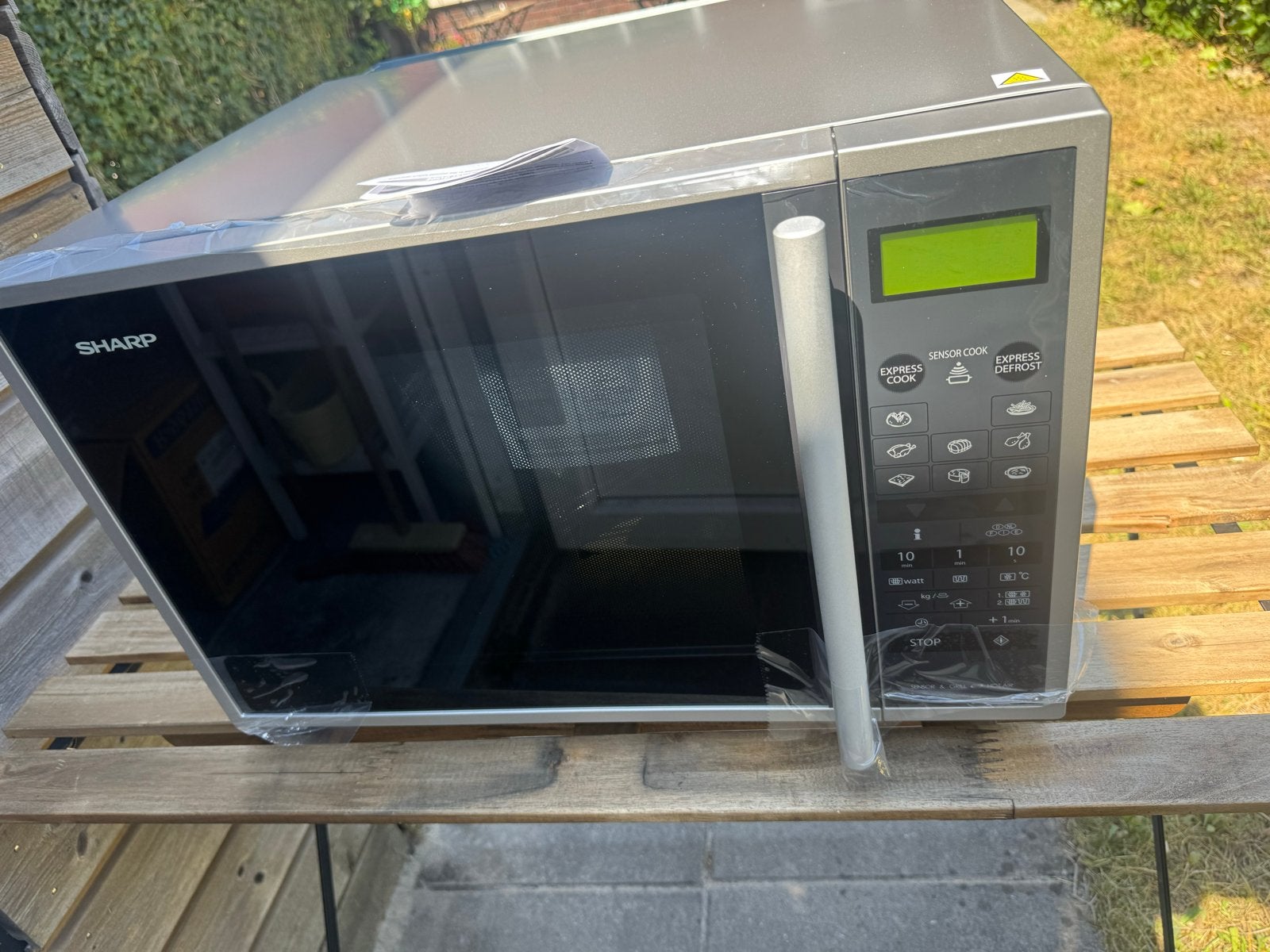 Sharp R961INW Combimagnetron - 900W - 40L - Nieuw, Ophalen, Combimagnetron, 60 cm of meer, Vrijstaand