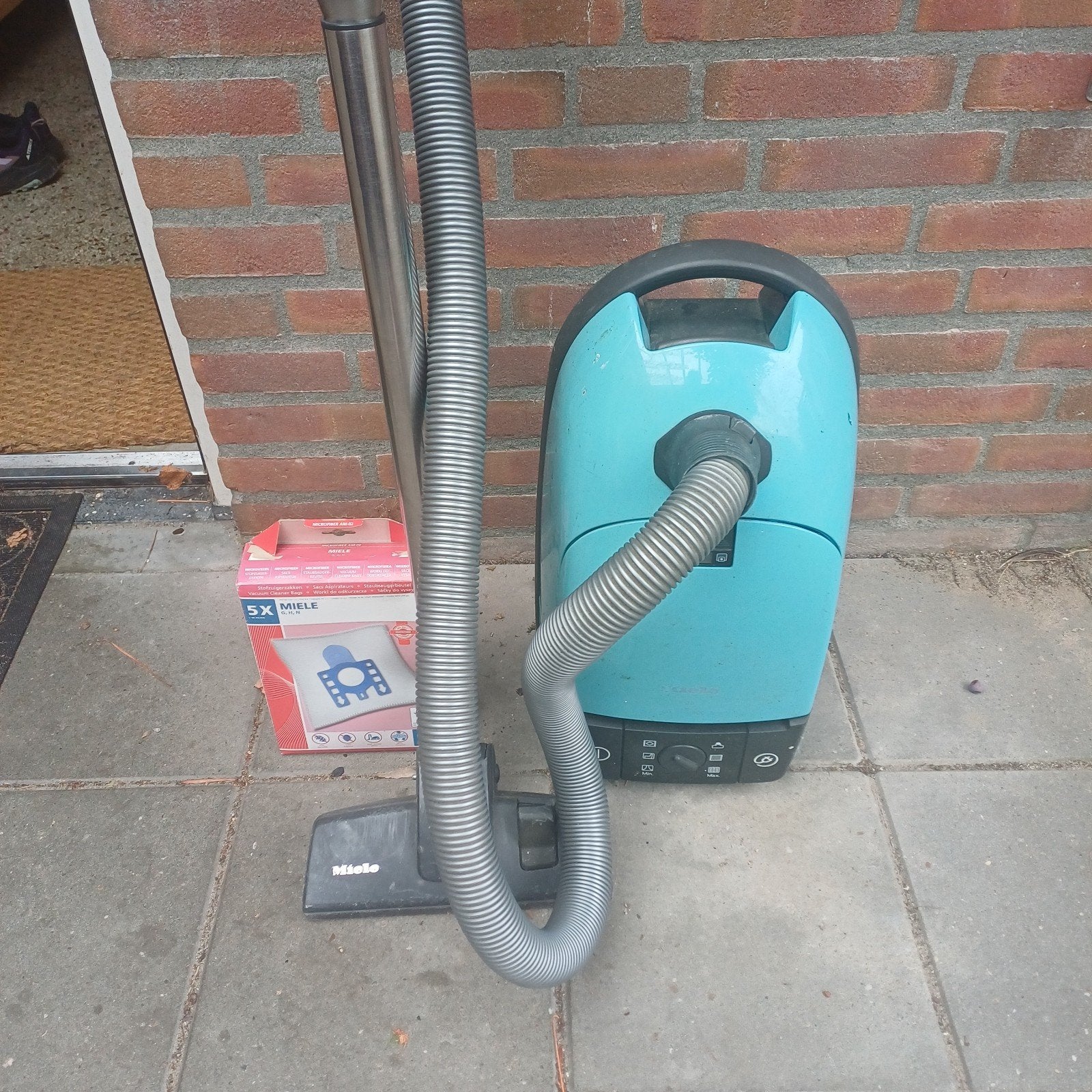 miele stofzuiger, Witgoed en Apparatuur, Ophalen of Verzenden, Gebruikt, 1200 tot 1600 watt