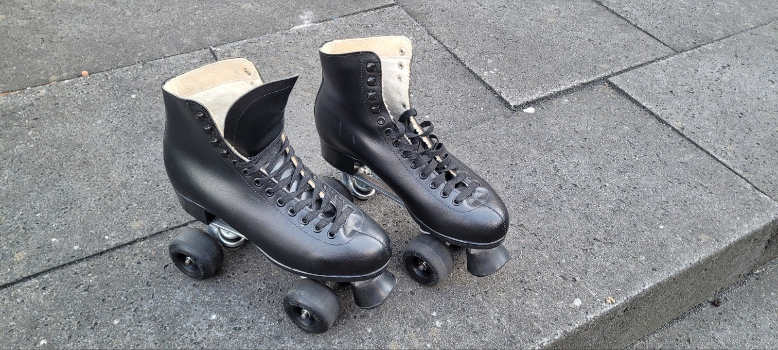 Lederen Sure-Grip rolschaatsen, maat 41 - nieuwstaat, Sport en Fitness, Ophalen of Verzenden, Zo goed als nieuw, Overige typen