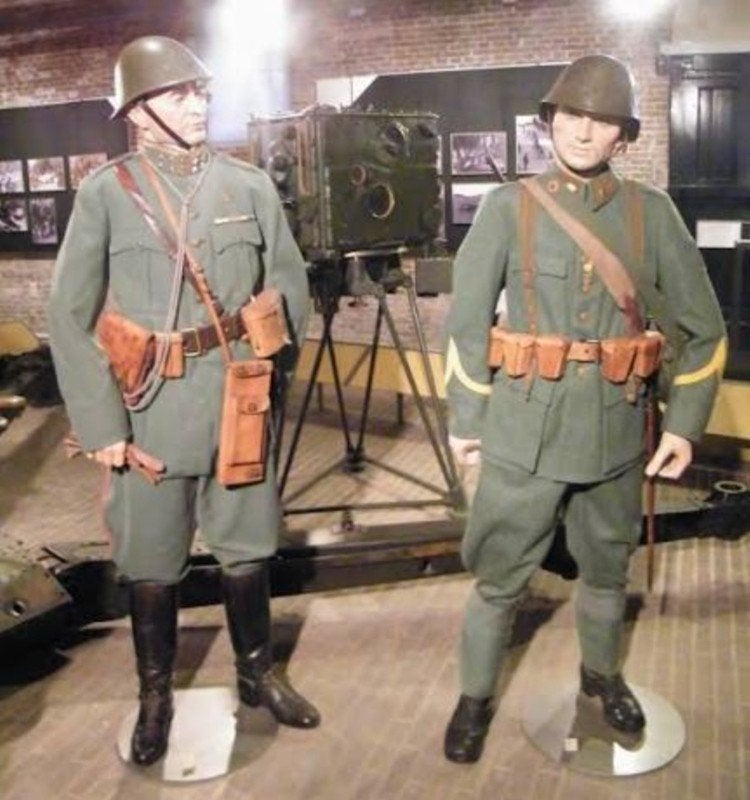 Op zoek naar nederlands ww2 voor het uniform liefts repro, Ophalen of Verzenden, Landmacht, Nederland, Helm of Baret