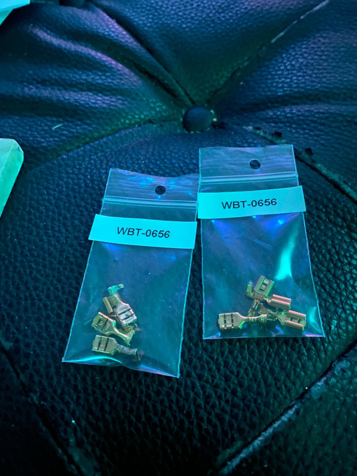 WBT vlakstekkers goud, Ophalen of Verzenden, Gebruikt, Minder dan 2 meter, Overige kabels