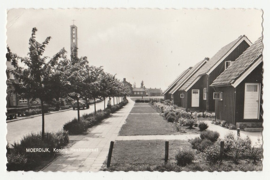 Moerdijk.  Koning Haakonstraat., Verzamelen, Verzenden, 1940 tot 1960, Gelopen, Noord-Brabant