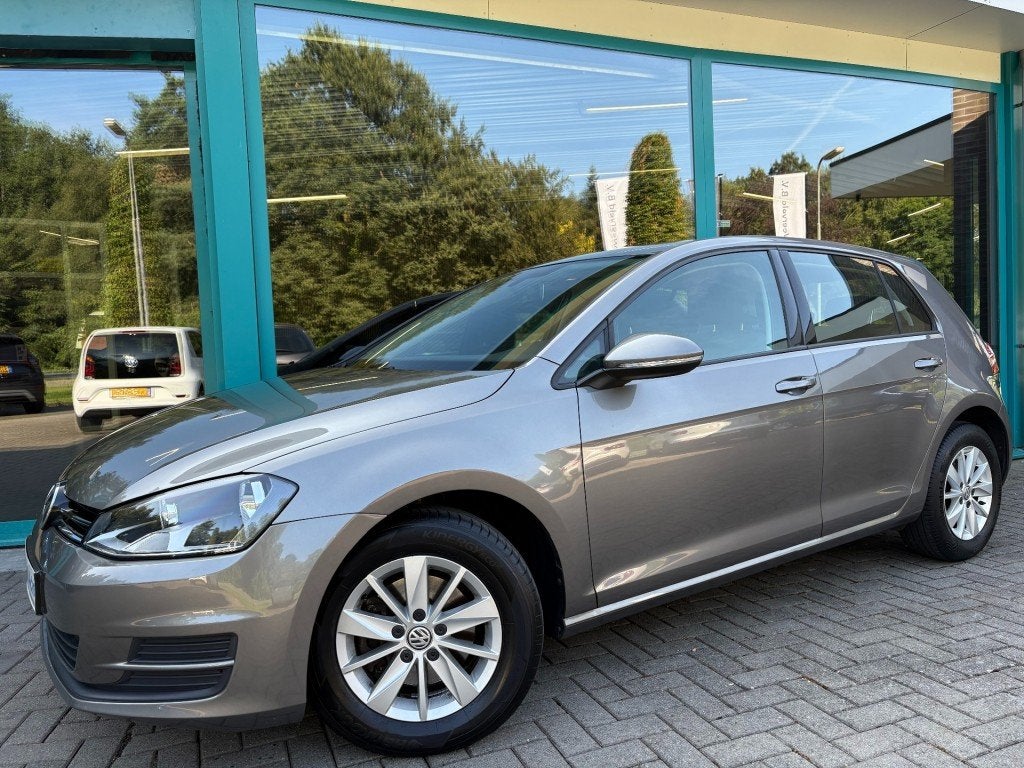 Volkswagen GOLF 1.2 TSI COMFORTLINE Climate, Cruise, Navi, T, Auto's, Voorwielaandrijving, Gebruikt, 4 cilinders, 610 kg