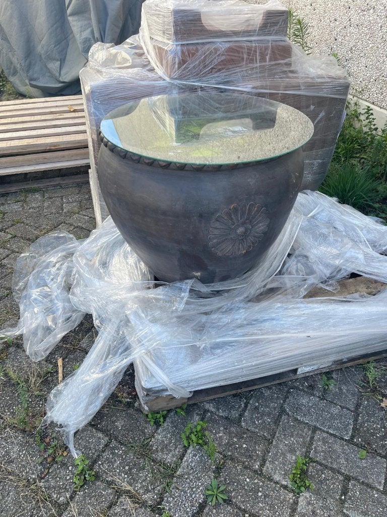 grote pot  met glasplaat, Ophalen, Steen, Gebruikt, Rond