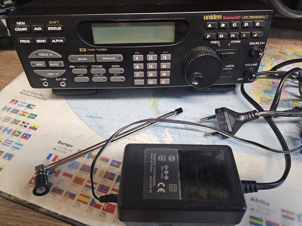 Uniden bearcat ubc 9000 xlt, Telecommunicatie, Scanners, Gebruikt, 200 tot 500 kanalen, Ophalen of Verzenden