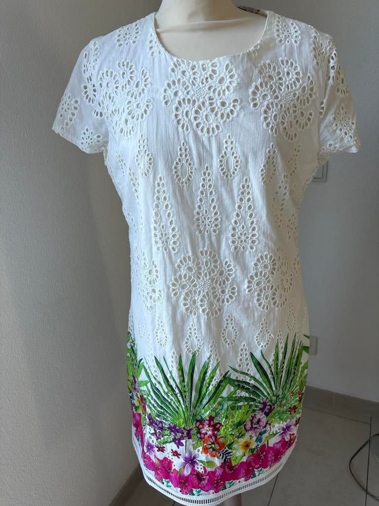 Desigual Zomerse witte jurk met bloemenprint en broderie, Kleding | Dames, Tops, Ophalen of Verzenden, Zo goed als nieuw
