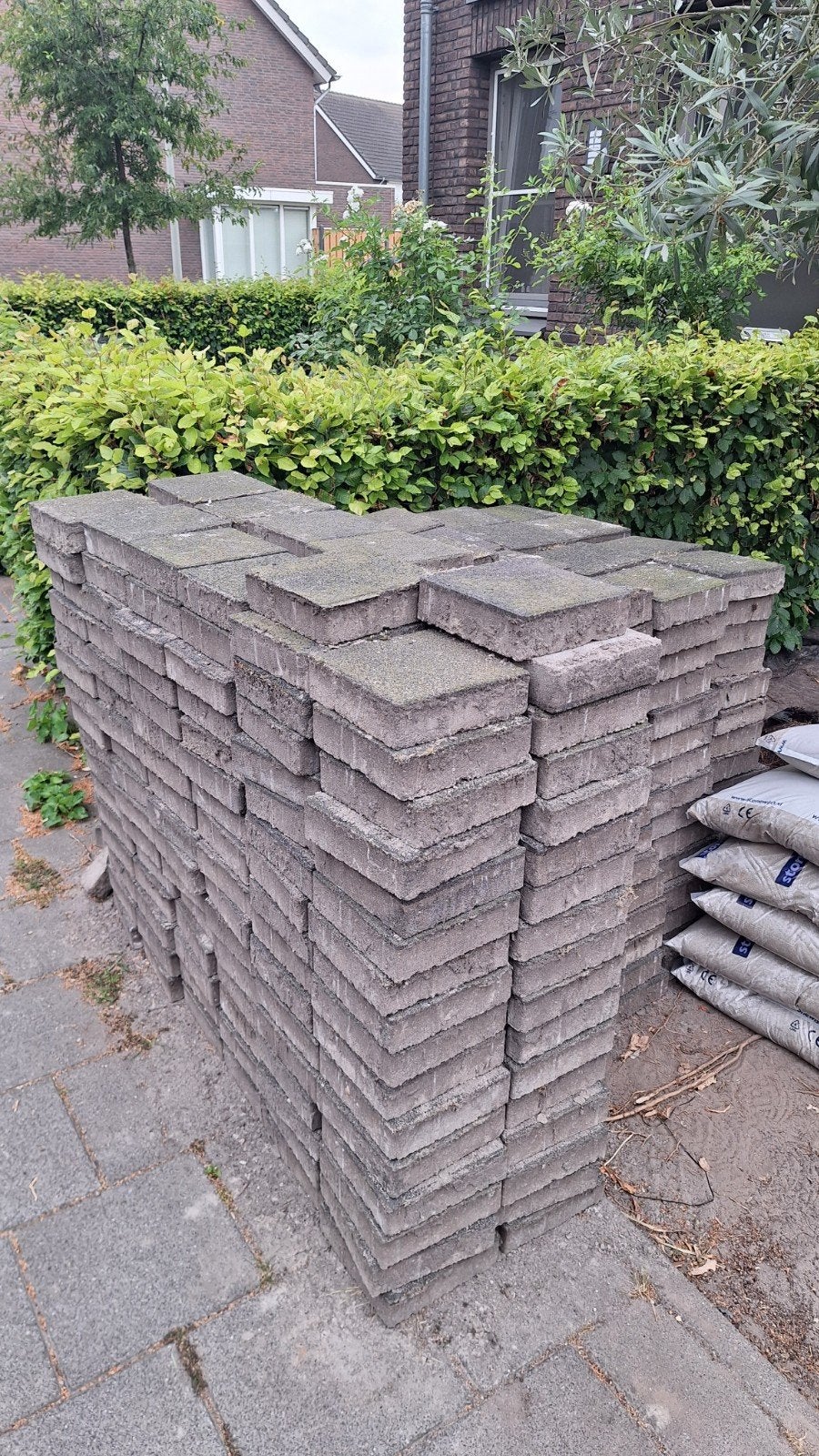 Gratis af te halen: Stoeptegels 20x20x6 cm (ca. 20m²), Tuin en Terras, Tegels en Klinkers, Gebruikt, Terrastegels, Beton, 10 m² of meer