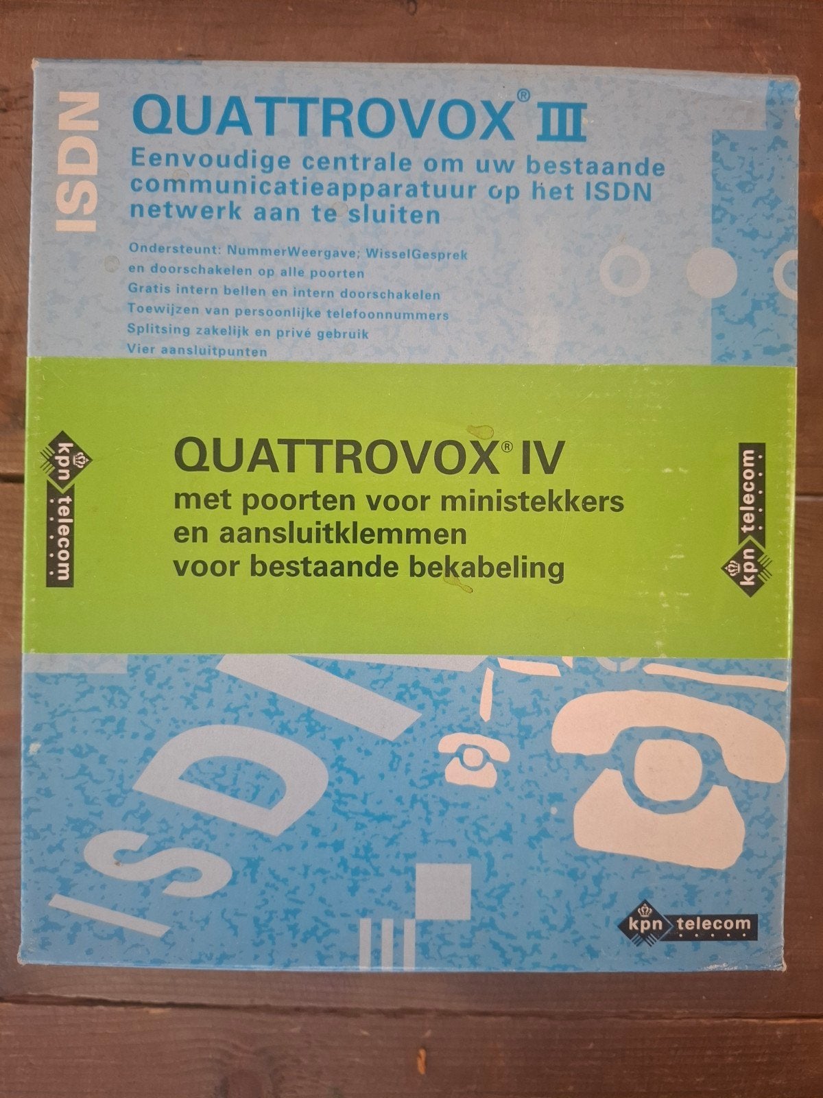 KPN Telecom Quattrovox IV ISDN-centrale met accessoires, Ophalen of Verzenden, ISDN-Centrale