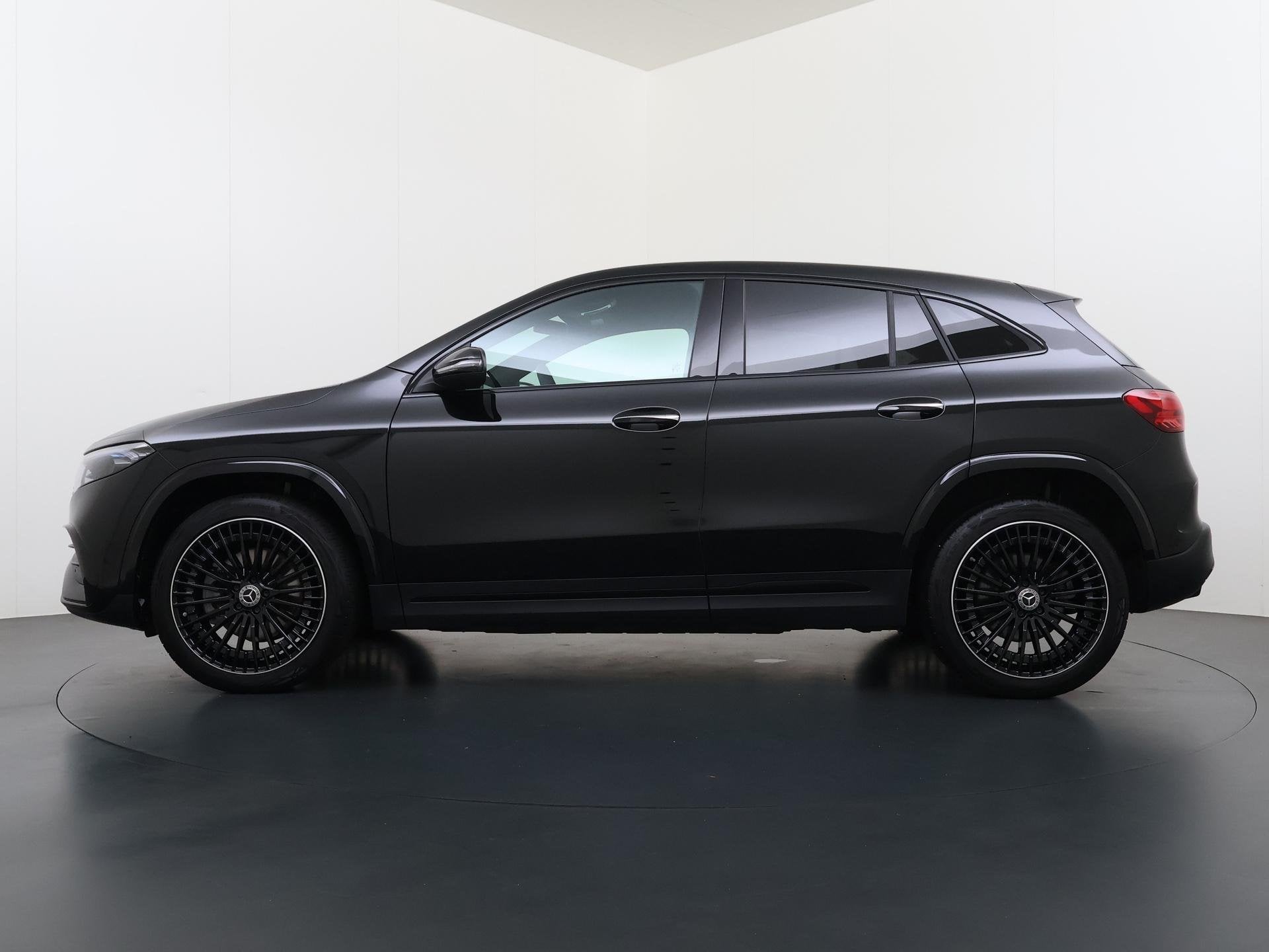 Mercedes-Benz EQA 250+ Business Solution AMG 71 kWh | Winter, Gebruikt, 445 min, Zwart, 510 km
