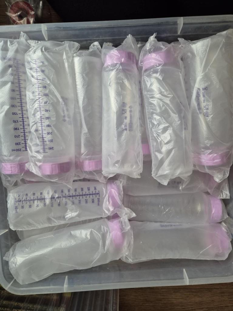 30x Sterifeed 250ml Moedermelk Bewaarfles Melk zakjes, Kinderen en Baby's, Babyvoeding en Toebehoren, Ophalen of Verzenden, Nieuw