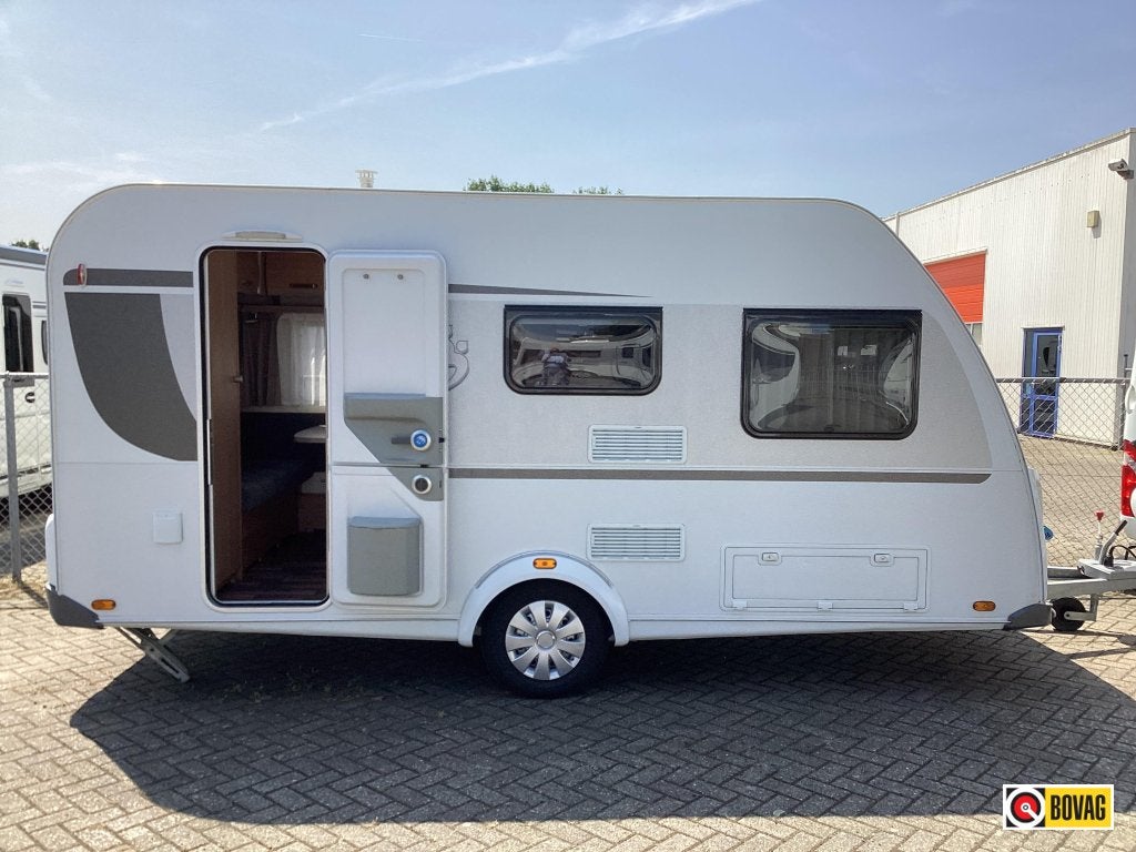 Knaus Sport 420 QD Dorema Mondial, Caravans en Kamperen, Bedrijf, Tot en met 3, Knaus, Dwarsbed