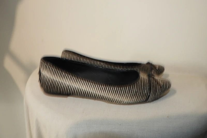 Tod's instappers zwart wit animal design strikje mt 38, Overige kleuren, Verzenden, Instappers, Gedragen