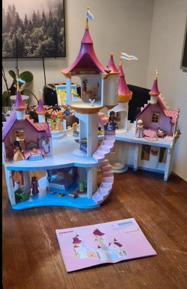 Playmobil groot kasteel met inrichting, Kinderen en Baby's, Speelgoed | Playmobil, Ophalen, Gebruikt