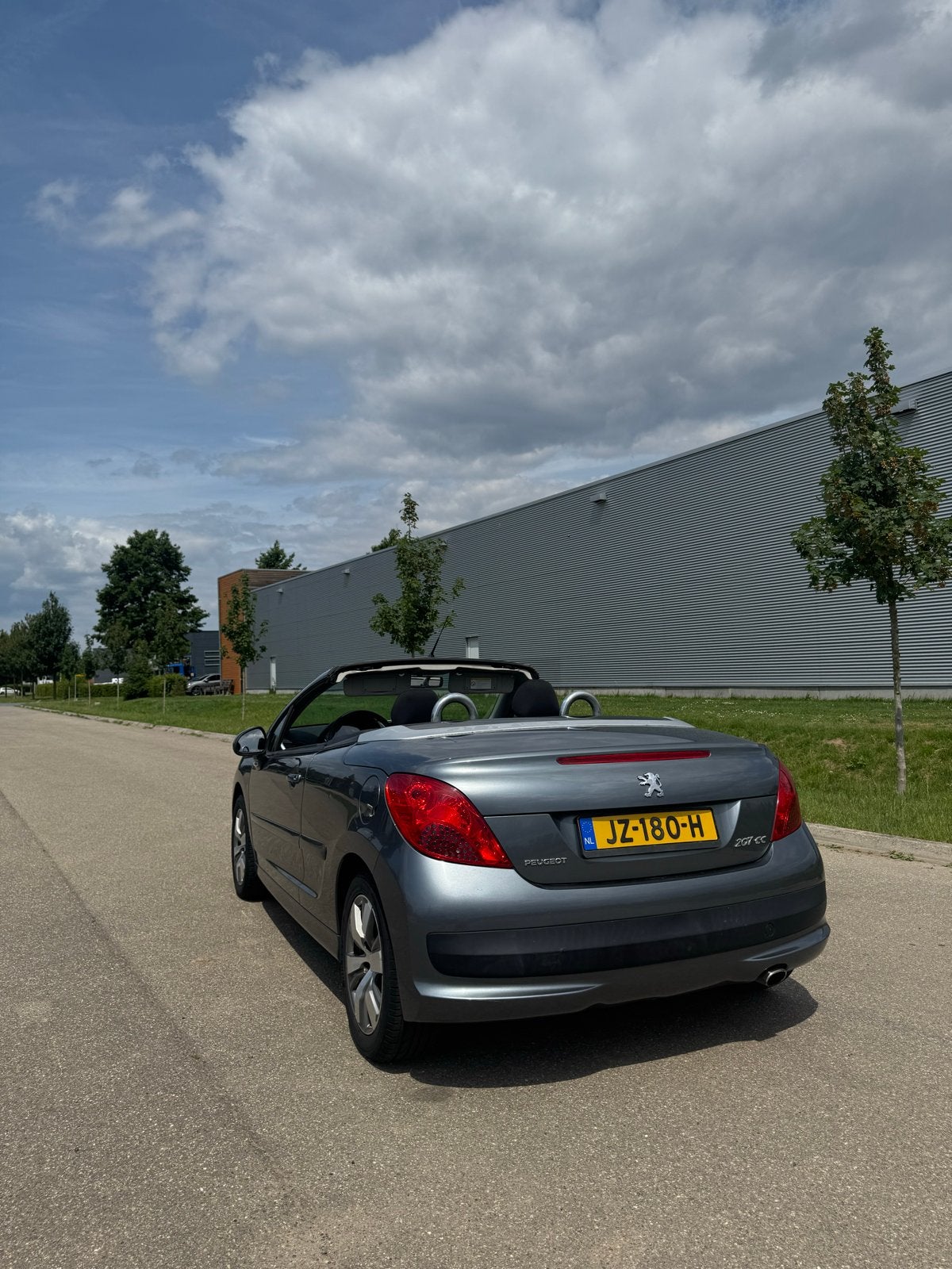Peugeot 207 CABRIO 1.6 16V CC 88KW 2009 Grijs, Auto's, Voorwielaandrijving, 15 km/l, 4 cilinders, Cabriolet
