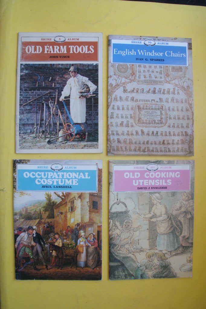 4 Shire : Oude Gereedschappen, Kleding, Stoelen, Kookgerei, Diverse auteurs, Ophalen of Verzenden, Zo goed als nieuw, Overige onderwerpen