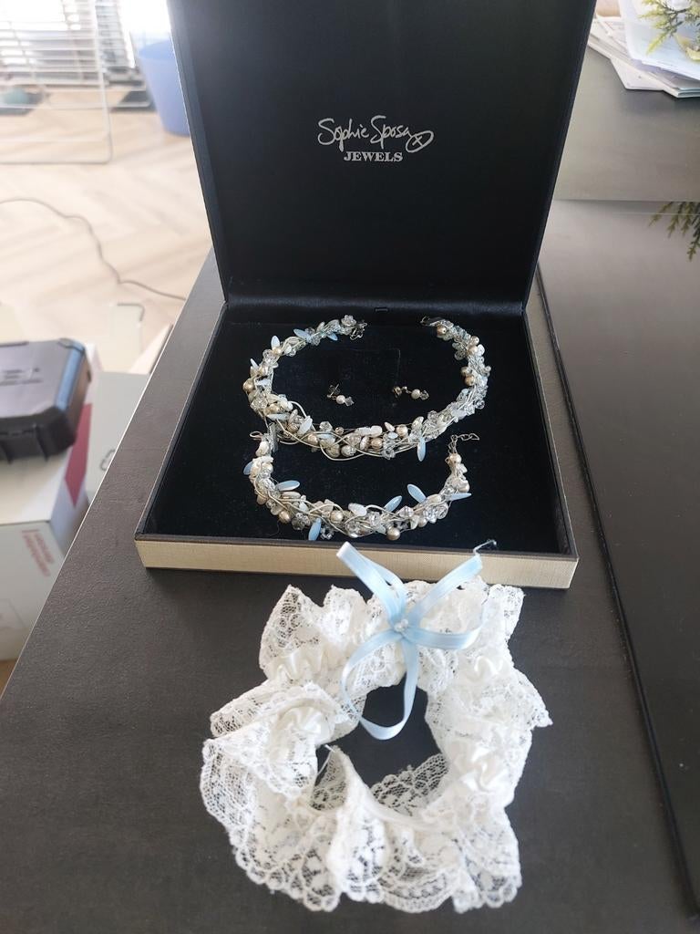 Sophie Sposa Bruidssieraden Set & Kousenband, Wit, Ophalen of Verzenden, Zo goed als nieuw, Accessoires