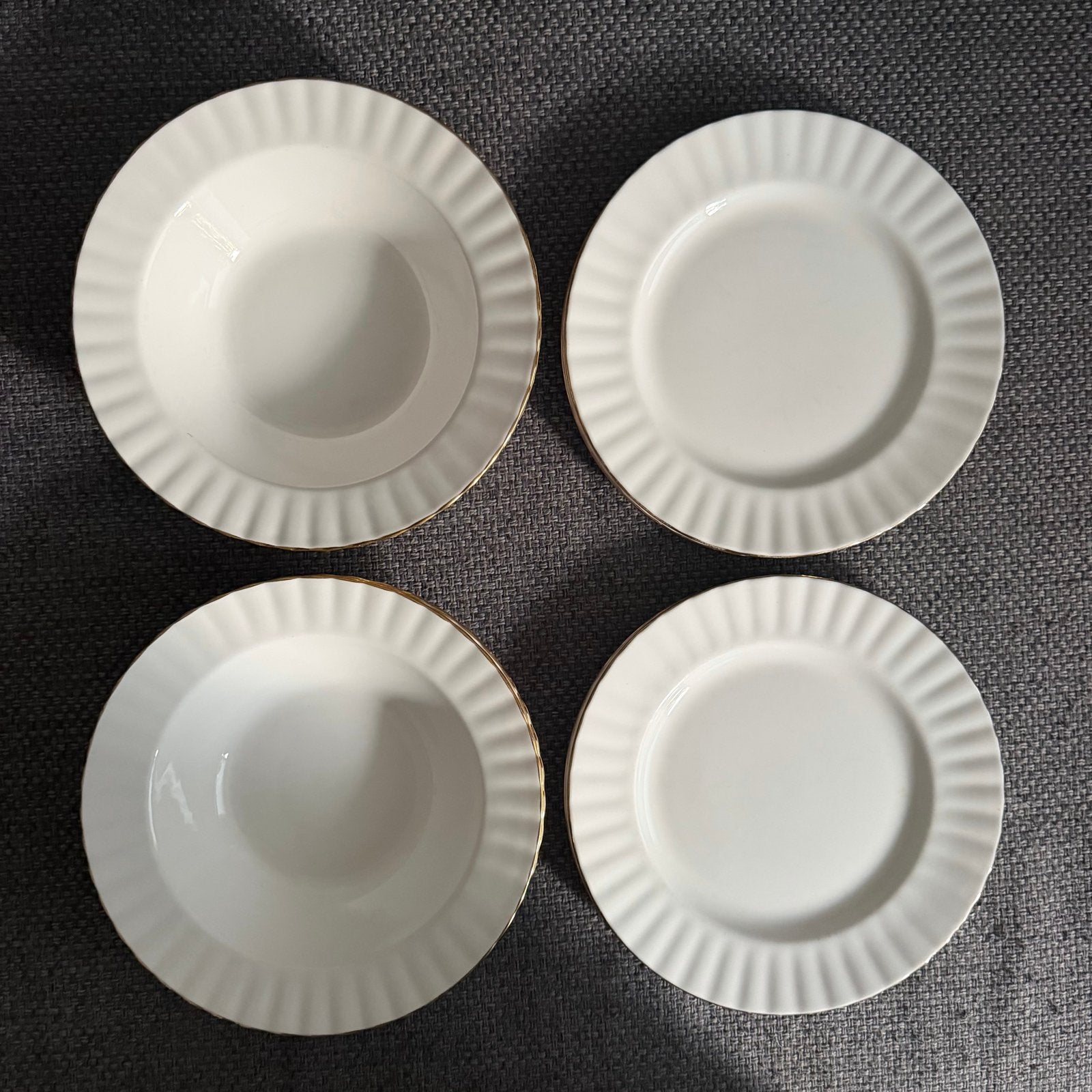 Royal Albert Val D'Or - 8-delige bordenset (diep & ontbijt), Gebruikt, Klassiek, Ophalen of Verzenden, Bord(en)