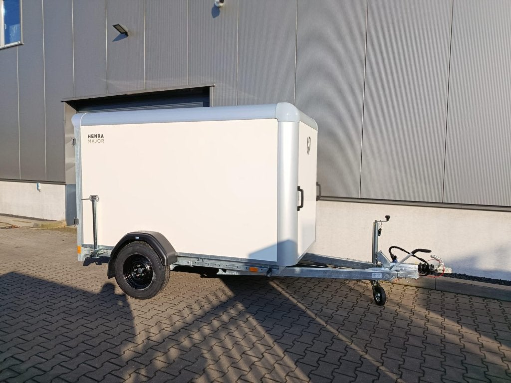 Henra gesloten bakwagen enkelas - voorraad - lichte schade, Nieuw