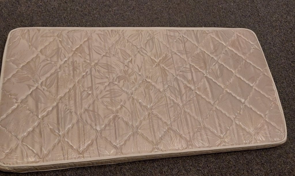 Ledikant matras polyether dikte 10 cm 120 x 60 cm., Ophalen, Zo goed als nieuw, Ledikant