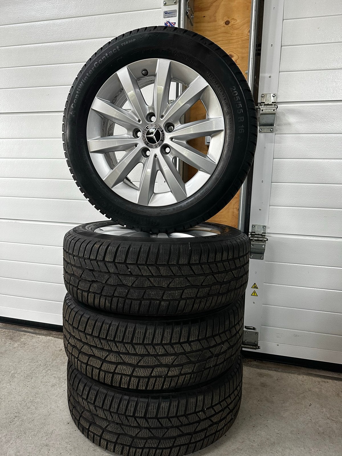 Originele Mercedes velgen met z.g.a.n. winterbanden, Auto-onderdelen, Ophalen, Gebruikt, 16 inch, Banden en Velgen