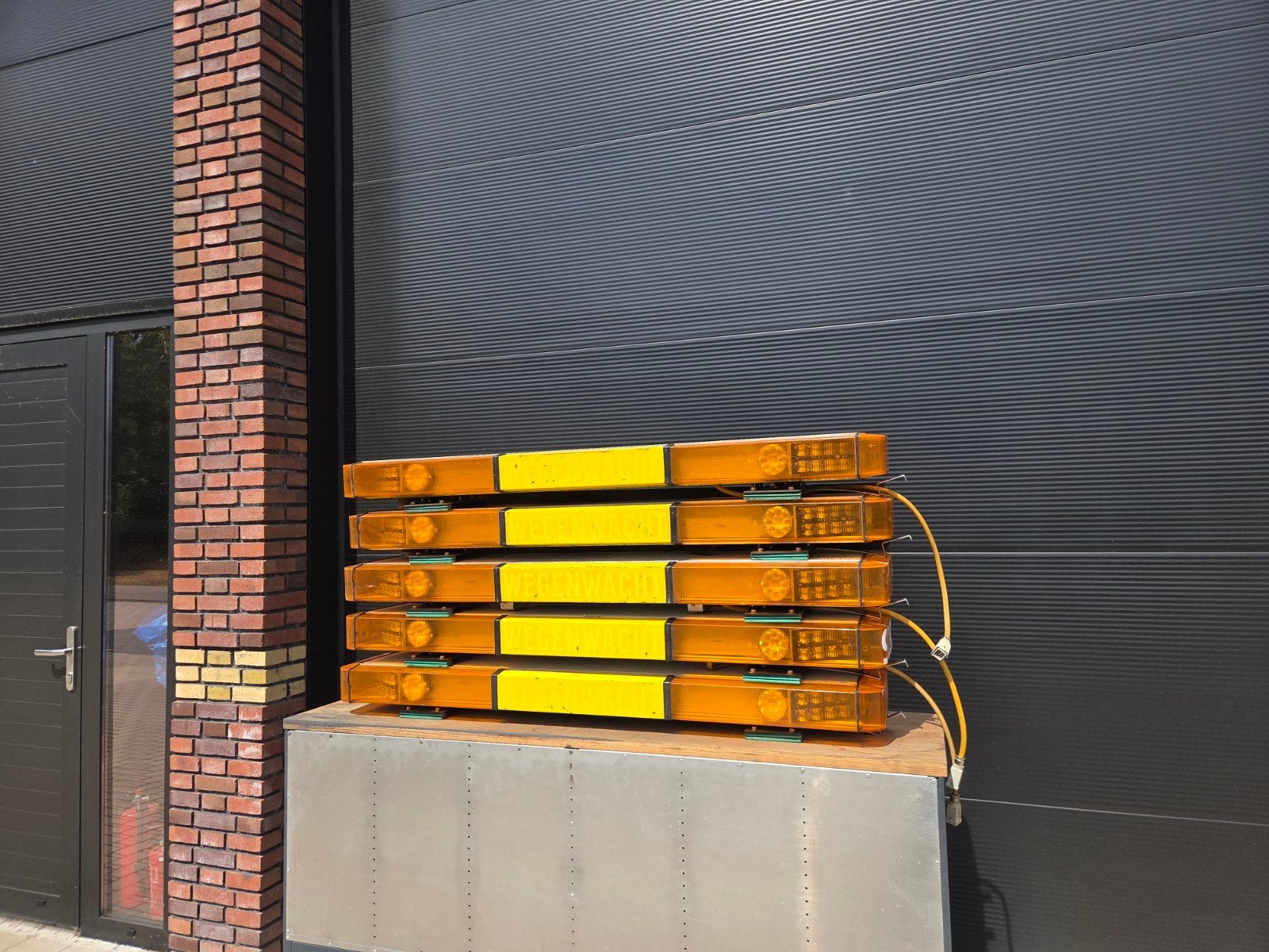Hänsch DBS 975 Led  zwaaibalken zwaai licht balken, Ophalen