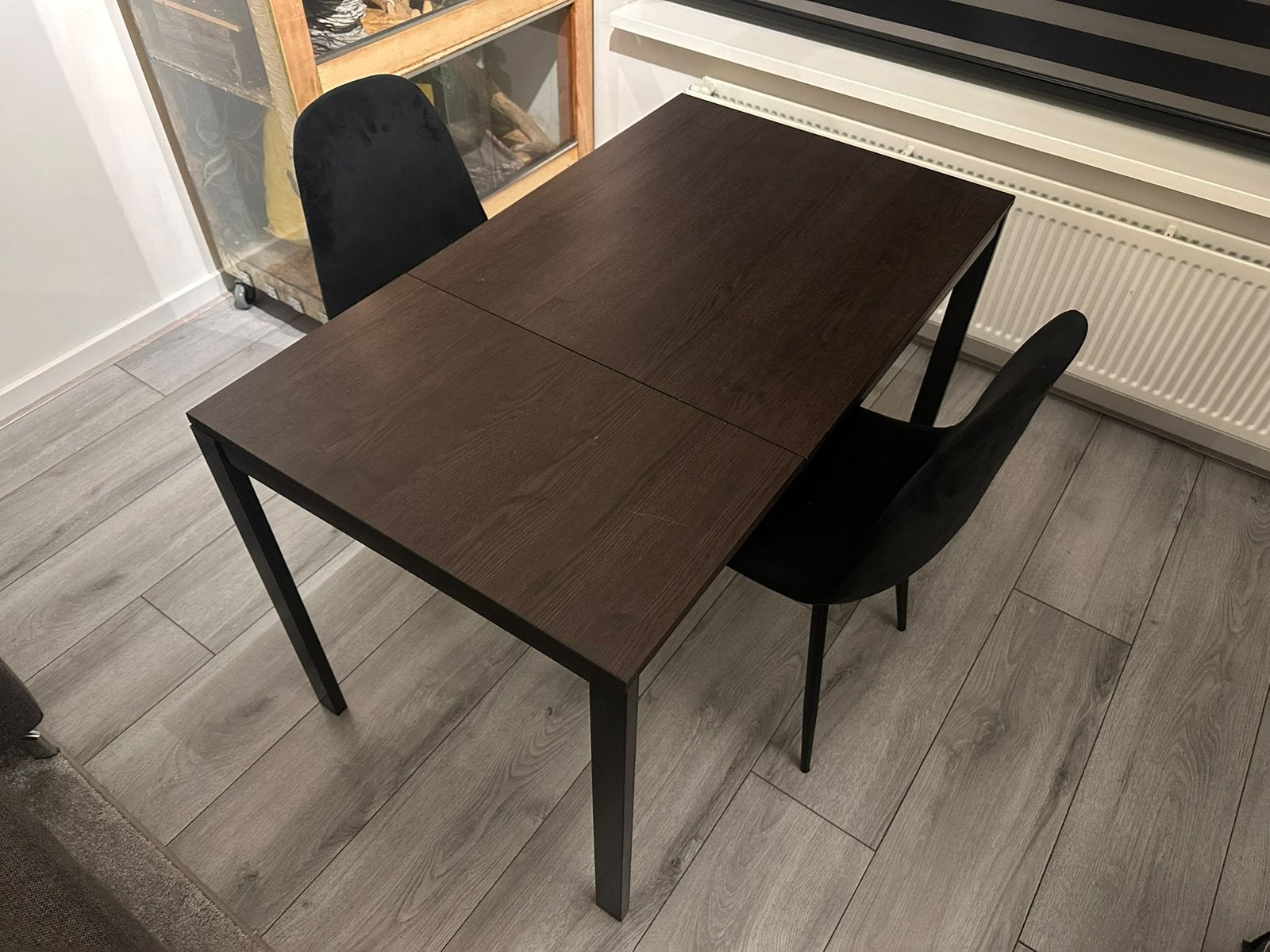 Foto 2 van Uitschuifbare eettafel set met 2 stoelen