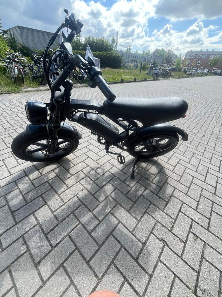 Ouxi V20 E-bike - Rijdt goed, nieuw spatbord nodig, Fietsen en Brommers, Minibikes, Midibikes en Pitbikes, Ophalen, Zo goed als nieuw