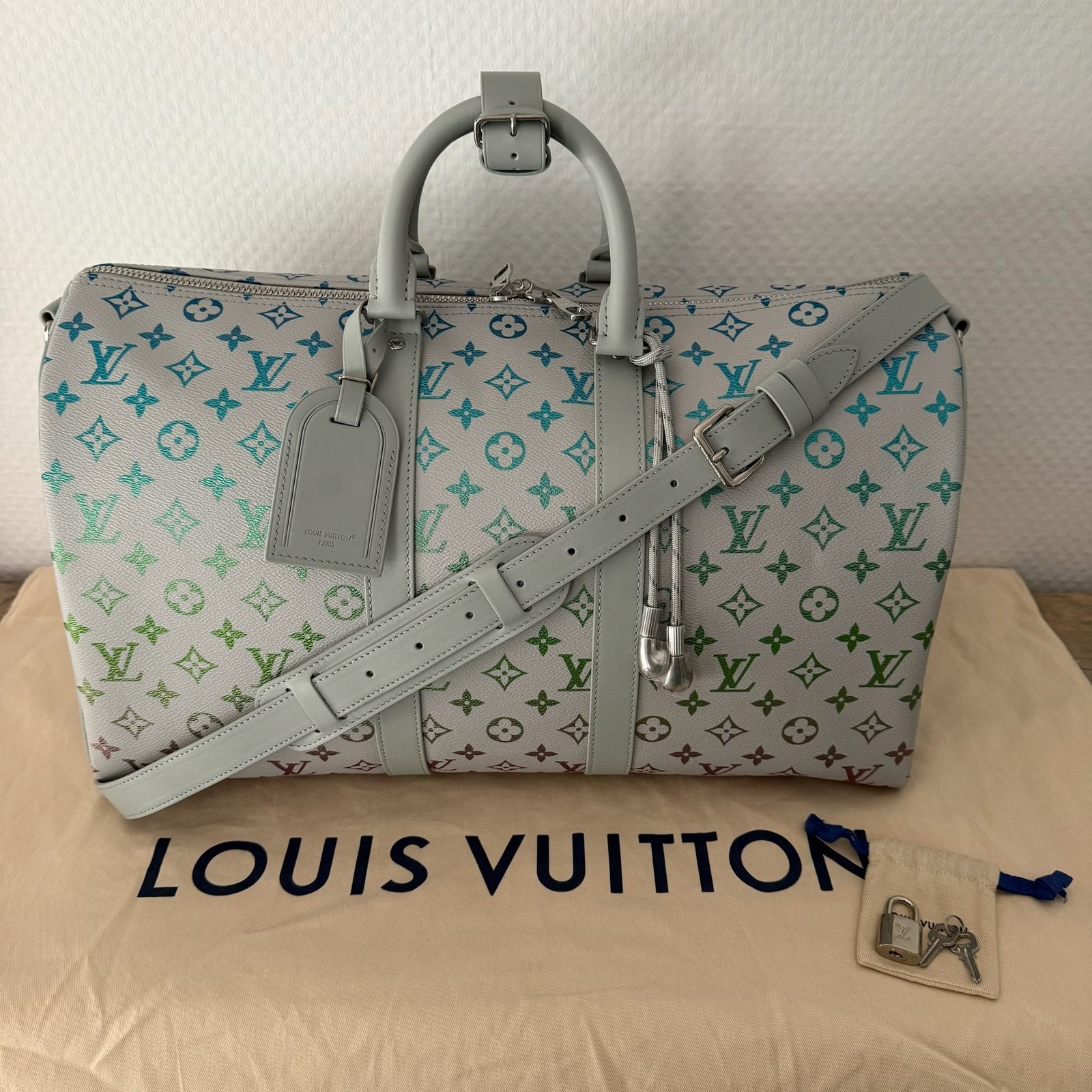 Nieuw Louis Vuitton Keepall 45 Monogram Gradient Graphite, Ophalen, 40 tot 60 cm, Overige kleuren, 20 tot 30 cm