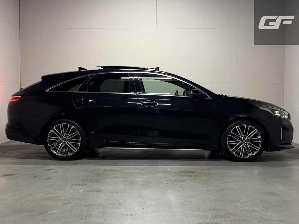 Kia ProCeed 1.5 T-GDI GT-PlusLine Pano Leer Camera JBL Memor, 1325 kg, Gebruikt, 4 cilinders, Met garantie (alle)