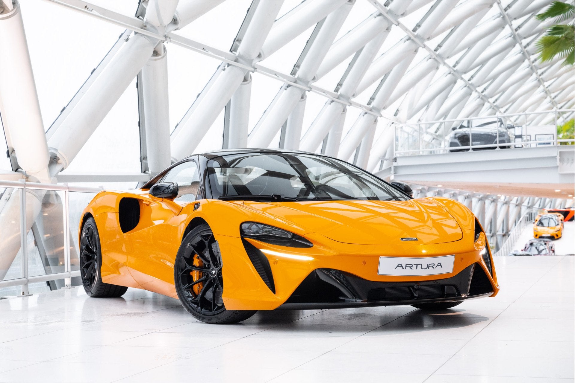 McLaren Artura 3.0 V6 Plug-in | 700pk | CF Wing | Louvres |