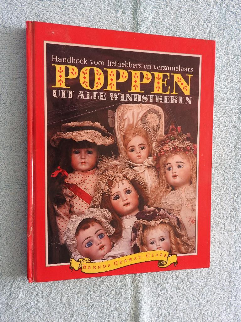 Poppen uit alle windstreken - Handboek voor liefhebbers, Ophalen of Verzenden, Gelezen, Poppen maken