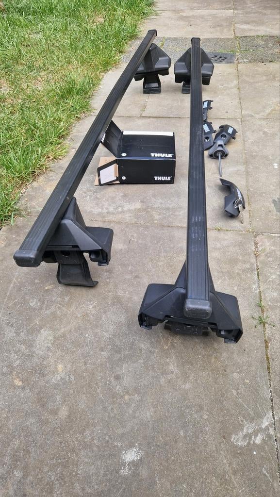 Thule dakdragers Volvo V40 (2017), Ophalen, Gebruikt