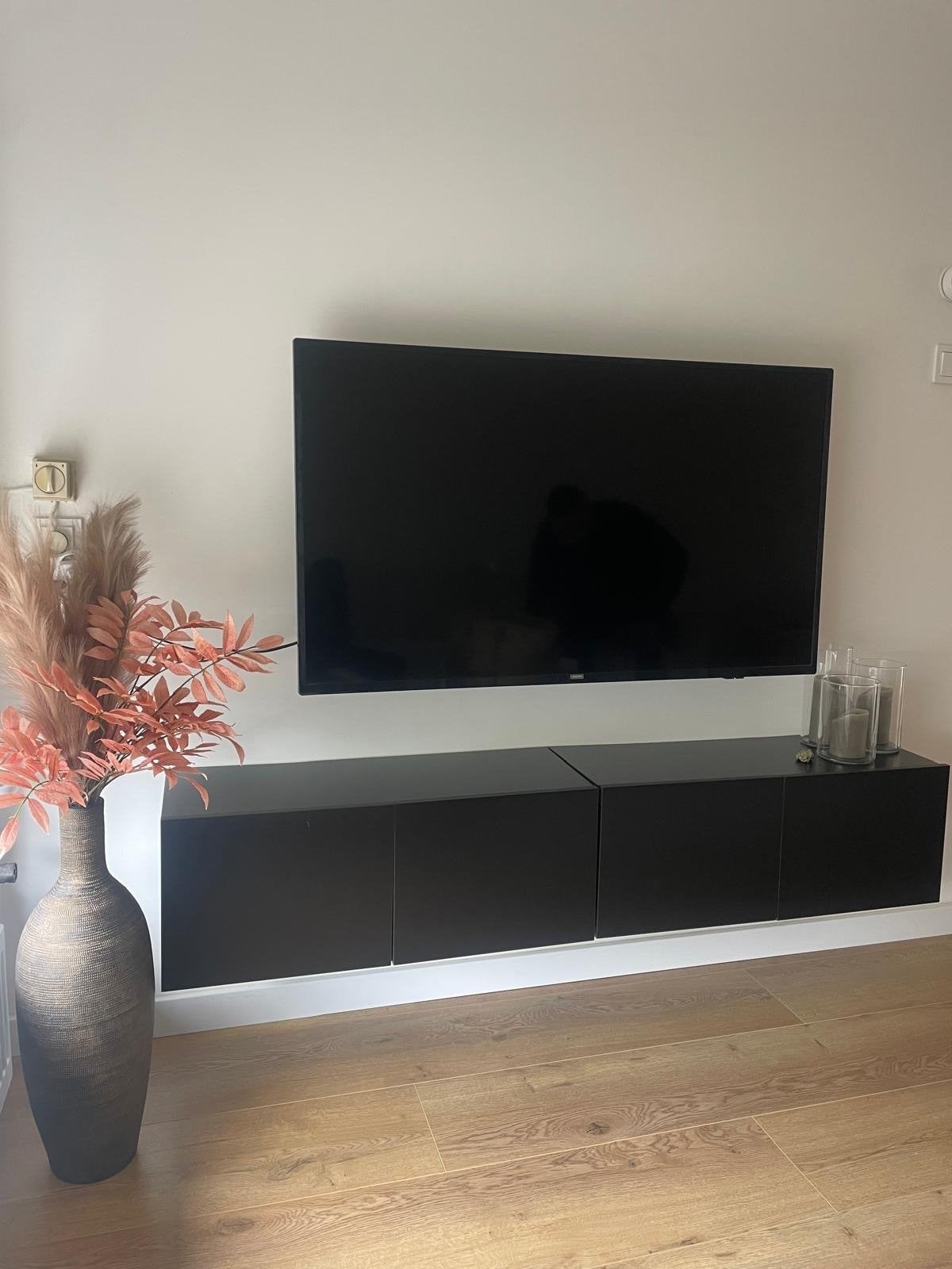€30,- Zwart TV-meubel met opbergruimte, Ophalen, Gebruikt, 150 tot 200 cm, Minder dan 100 cm