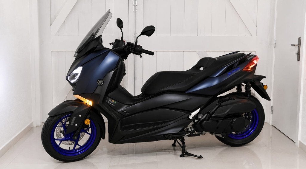 Yamaha X-Max 125 keyless – 2023, Scooter, Occasion, Handvatverwarming, Particulier
