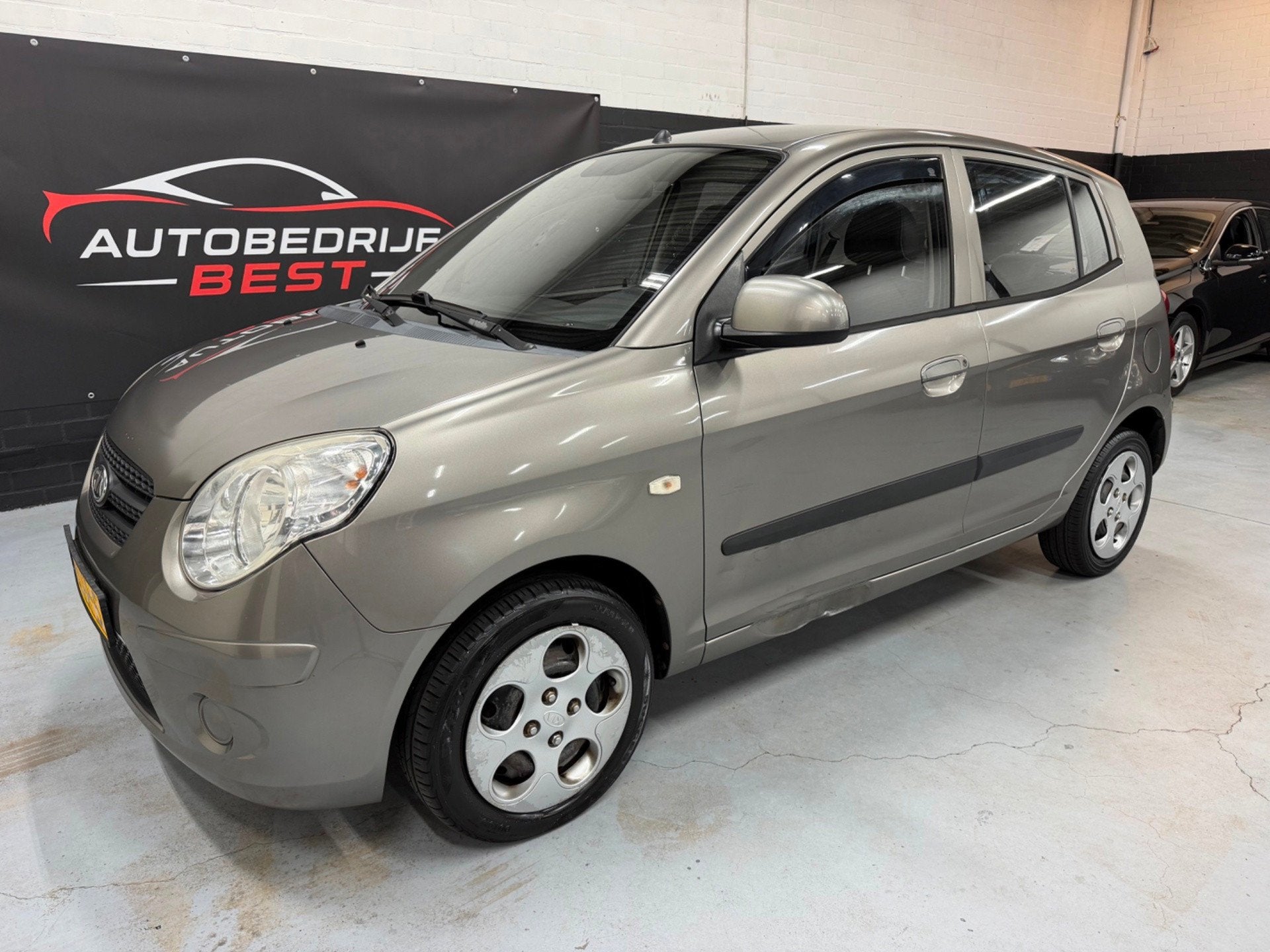 Kia Picanto 1.0 X-pect Nap/5Drs/APK 22-09-2027!, Auto's, Dealer onderhouden, Zwart, 4 cilinders, 400 kg
