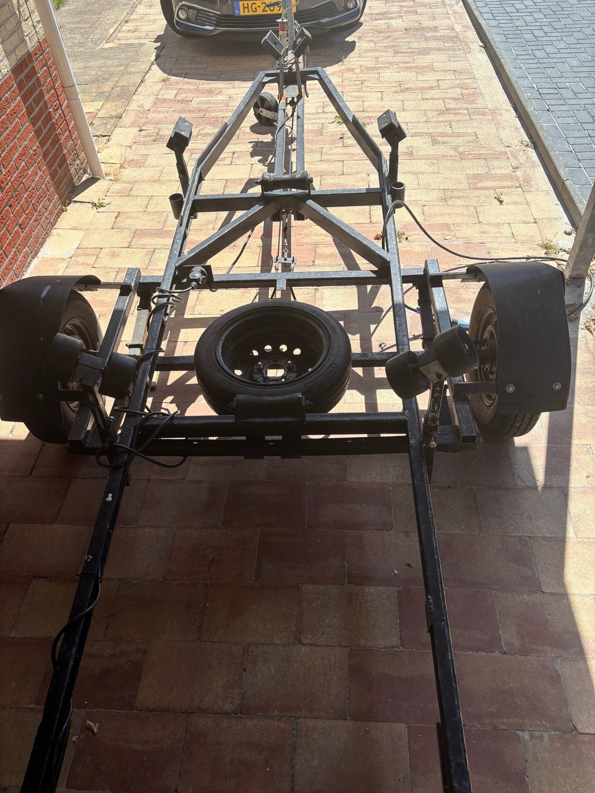 Robuuste kantelbare boottrailer met lier en reservewiel, Ophalen of Verzenden, Gebruikt, Overige typen, Motorboot