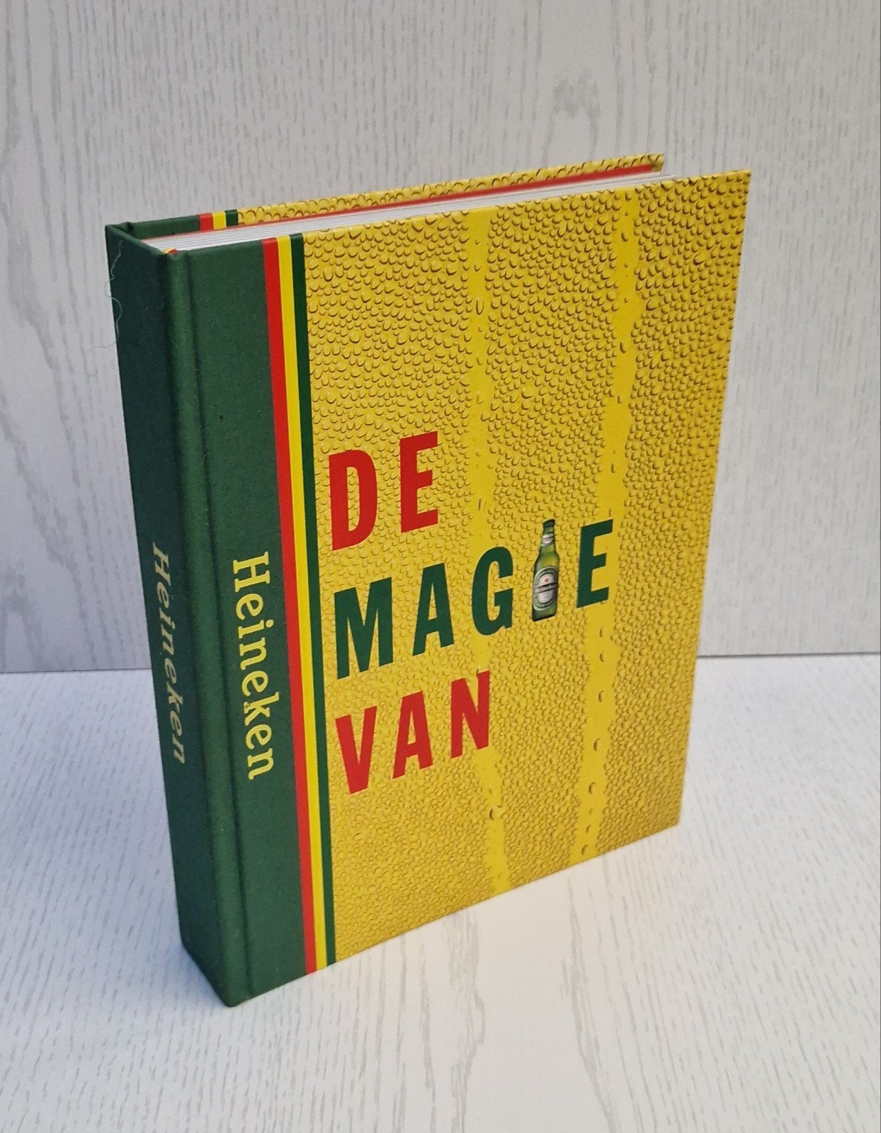 De Magie van Heineken - Boek over de geschiedenis, Ophalen of Verzenden, Zo goed als nieuw